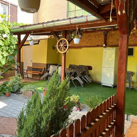 Vila Arjana Orşova Exterior foto