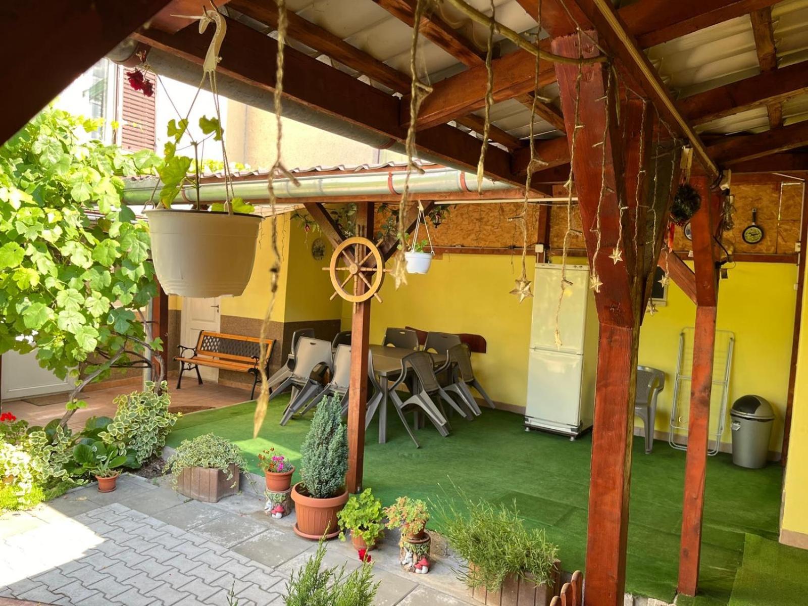 Vila Arjana Orşova Exterior foto